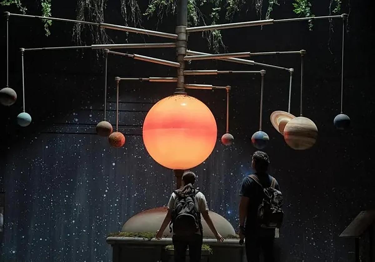 Ellie y Joel, en el museo de ciencias.