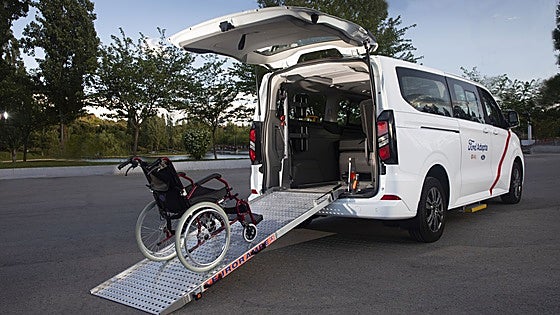 Las furgonetas accesibles de Ford recorrerán España con el Tour Adapta