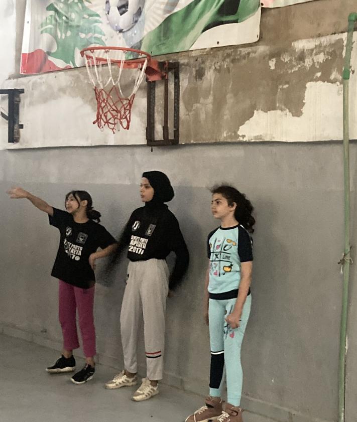 Imagen secundaria 2 - «Israel impide la entrada de la prensa en Gaza y eso deshumaniza a los palestinos»