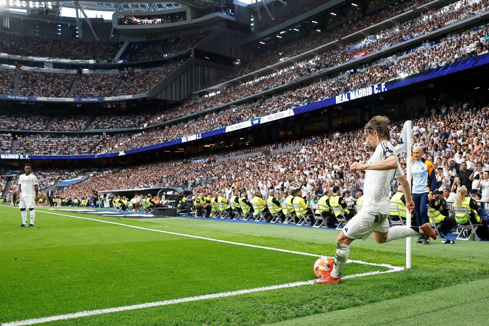El adiós del Bernabéu a Ancelotti y Modric, en imágenes