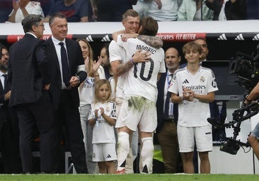 La emoción invade el Bernabéu en el final de una era