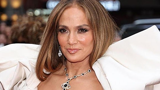 Piden un millón de euros a Jennifer López por publicar fotografías de ella misma
