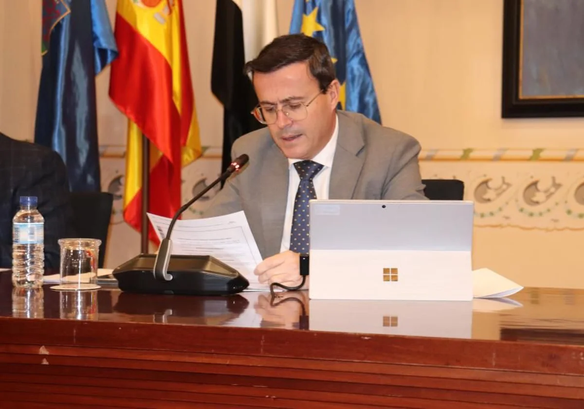 Gallardo dimitirá el viernes como presiente de la Diputación de Badajoz