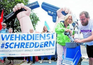 Alemania aprueba el nuevo servicio militar voluntario ante la amenaza de Rusia