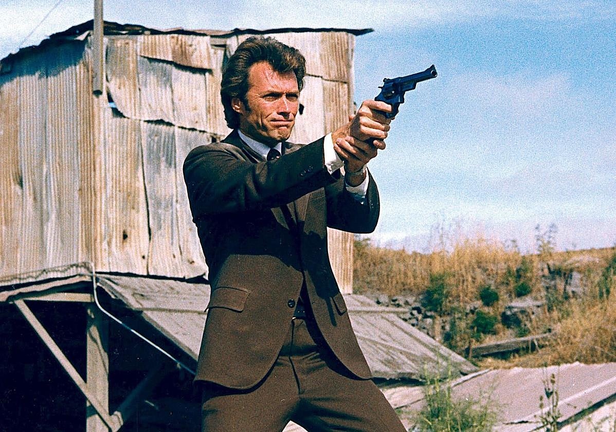 Eastwood en 'Harry el Sucio' (1971), de Don Siegel, cuya formidable polémica marcó su imagen para siempre.