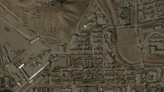 Pakistán bombardea Kabul y declara la «guerra abierta» al régimen talibán