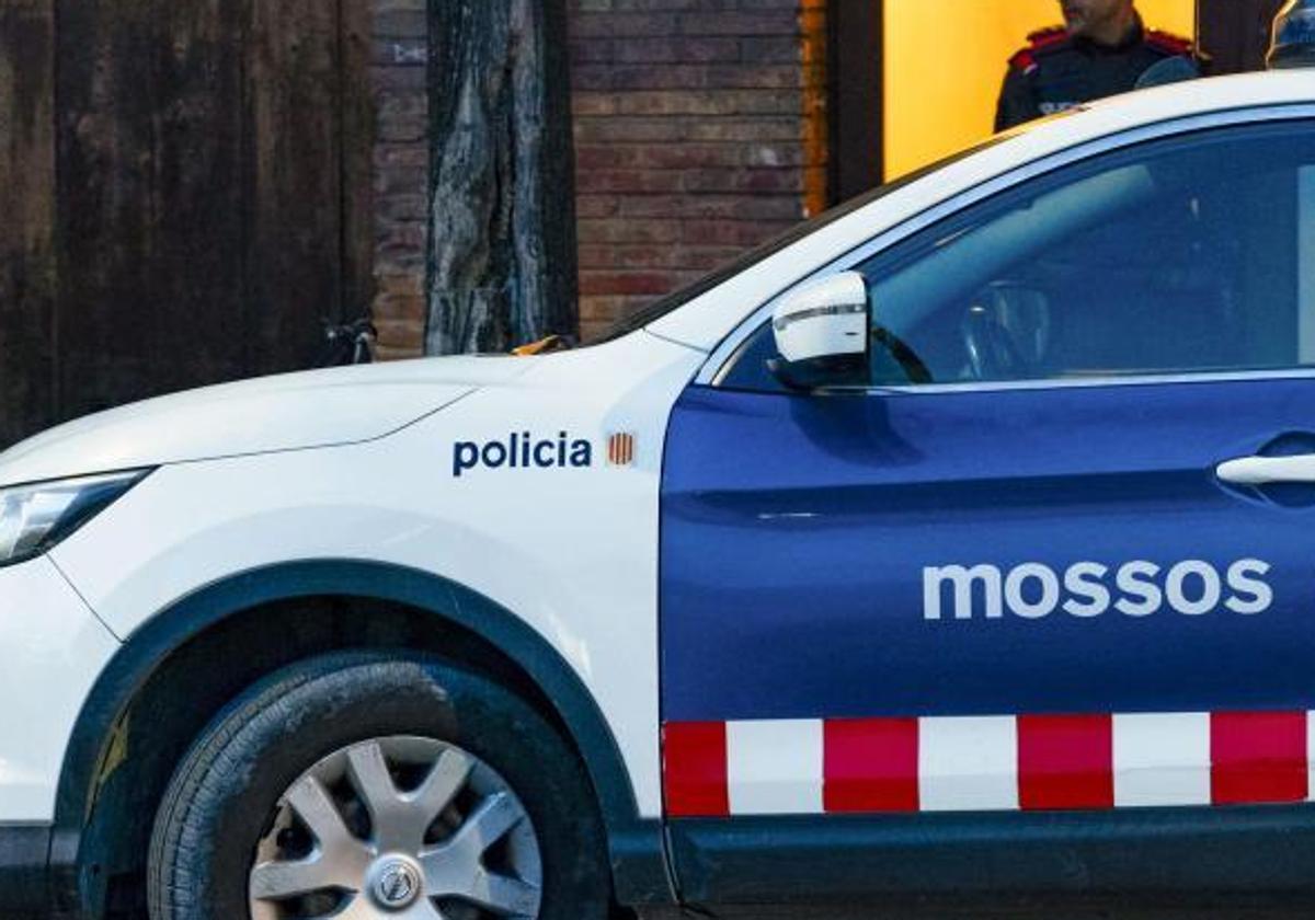 A Mossos police car.