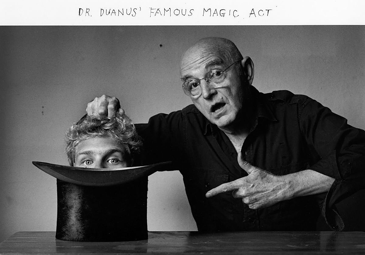 'El famoso truco de magia del Dr. Duanus, 1996'.