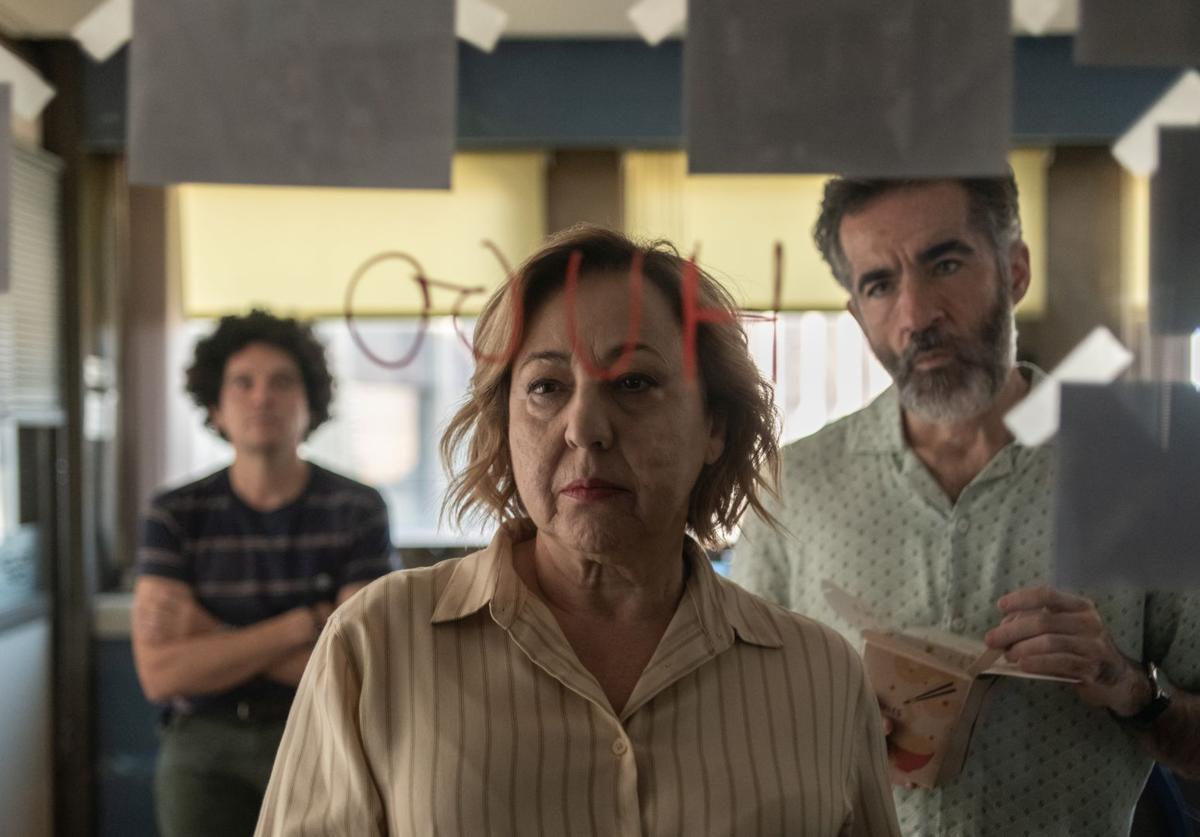 Imagen principal - Arriba, Pablo Molinero, Carmen Machi y Pepe Ocio; debajo Tristán Ulloa, Joel Sánchez e Ivana Baquero.