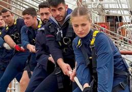 El gran disgusto de la reina Letizia: cómo se ha filtrado que a Leonor se le da mal el entrenamiento físico de guardamarina