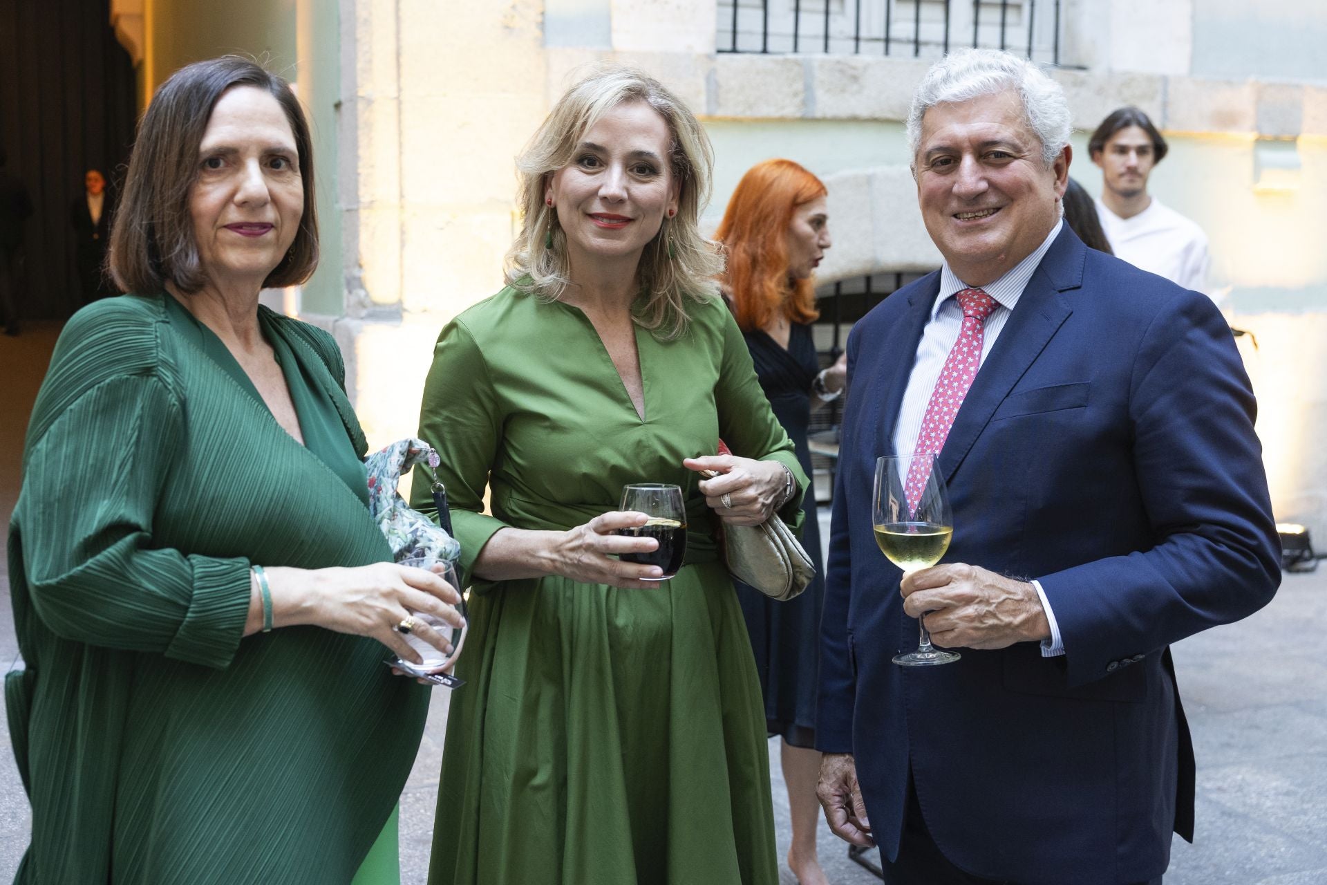 Mónica Margarit,de Madrid Futuro, con Belén Viloria y Enrique Valero, de Abadía Retuerta
