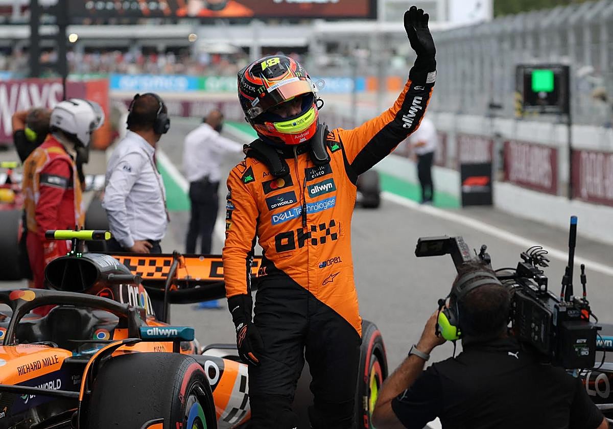 Oscar Piastri celebra la pole en el GP de España