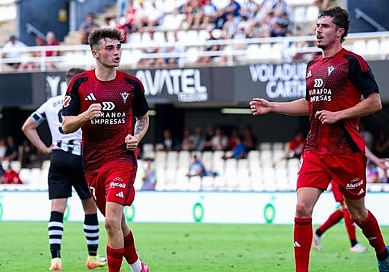 El Mirandés no falla contra el colista, pero no le basta para el ascenso directo