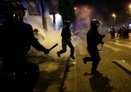 Dos muertos, 192 heridos y 560 detenidos en Francia tras la victoria del PSG en la final de la Champions