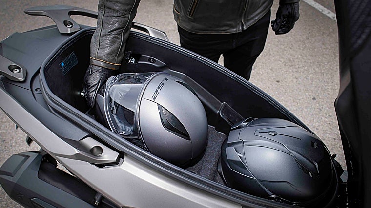 Kymco Super Dink GT 350