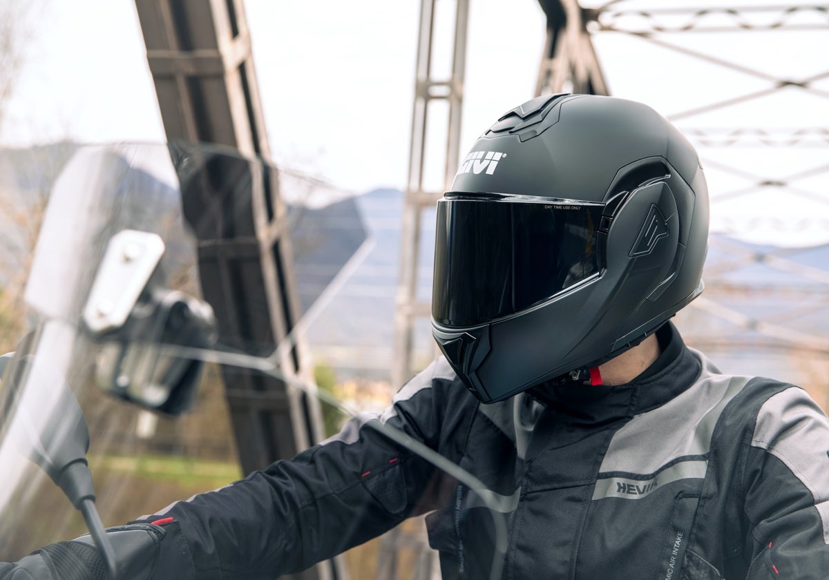 New GIVI X.50 and X.30 Modular Helmets: Comfort, Safety, and Style