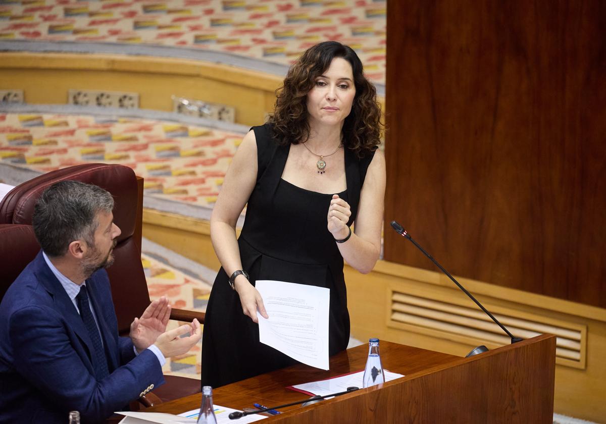Díaz Ayuso interviene este jueves durante una sesión plenaria en la Asamblea de Madrid.