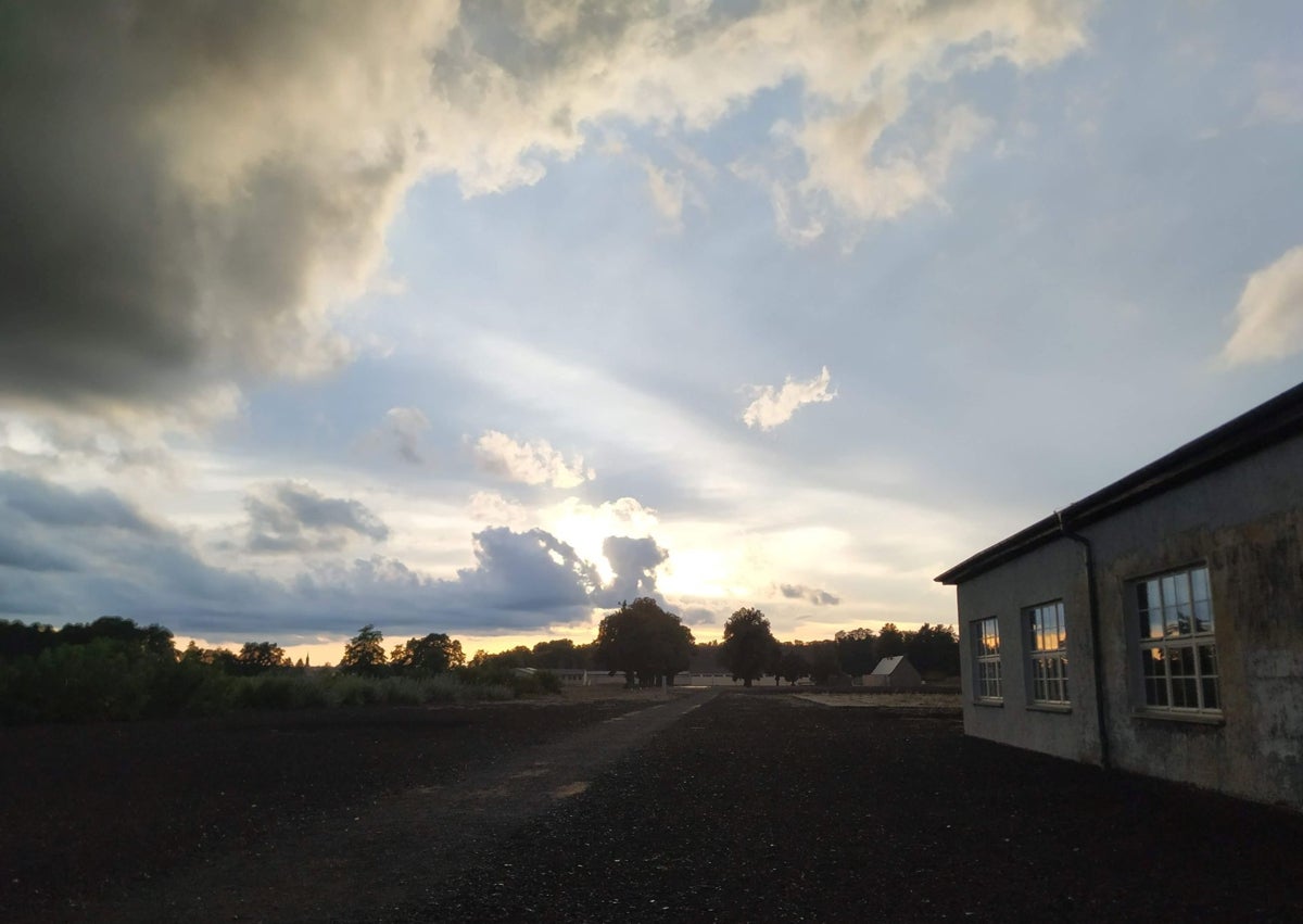 Imagen secundaria 1 - El campo de concentración de Ravensbrück, en la actualidad.