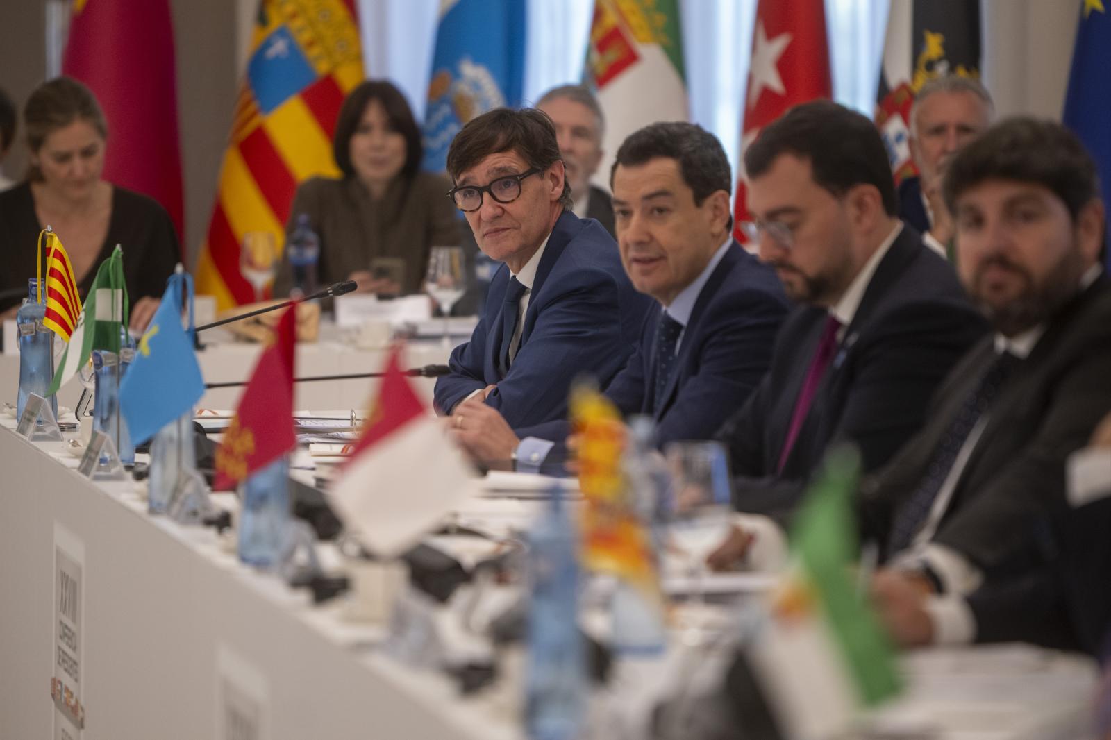 Sánchez descarta adelantar las elecciones tras la exigencia en bloque de los barones del PP