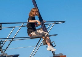 La activista Greta Thunberg a bordo del 'Madleen'.