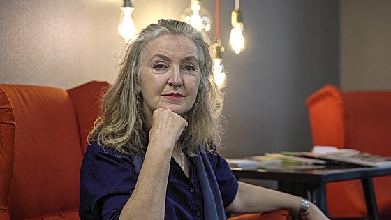 Rebecca Solnit: «Es ridículo el individualismo que dice ahora que no necesitamos a nadie»