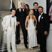 Cara y cruz en el clan Beckham: Carlos III nombrará caballero a David mientras su hijo Romeo rompe con Kim Turnbull