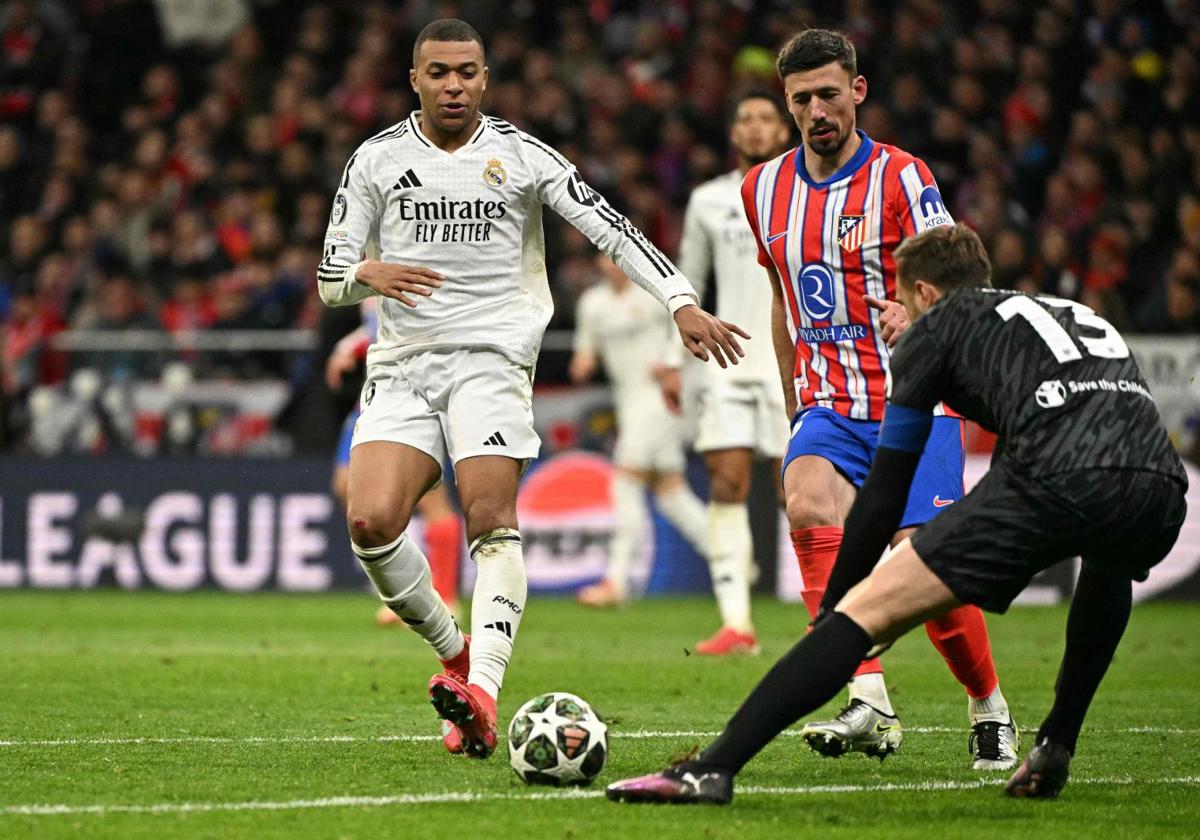 Lenglet signs three-year deal with Atlético after terminating Barcelona contract
