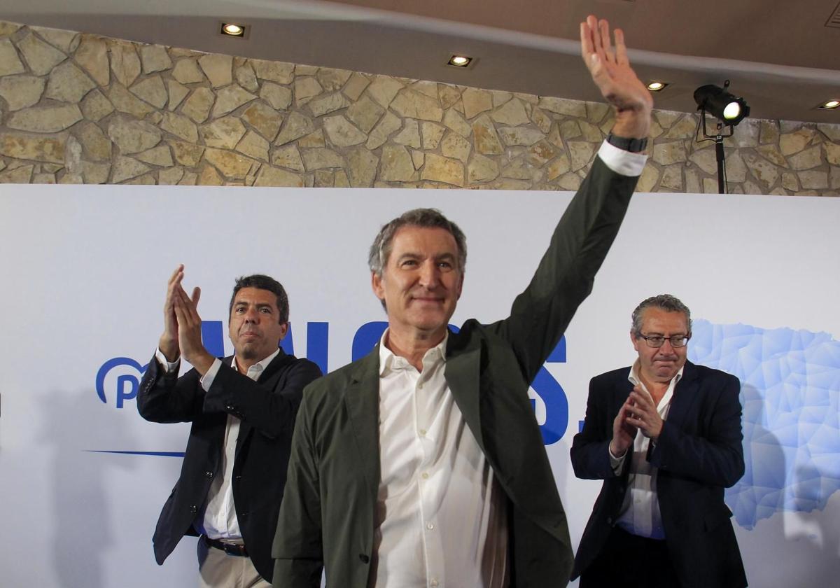Feijóo, junto a Mazón en un acto este martes en Alicante.