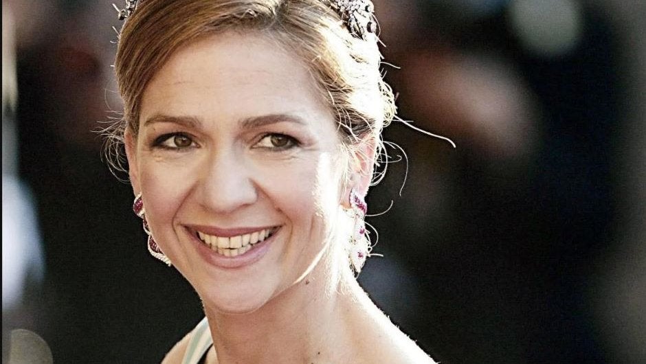 La infanta Cristina cumple 60 años: recordamos sus looks más espectaculares, del vestido de novia a los de invitada