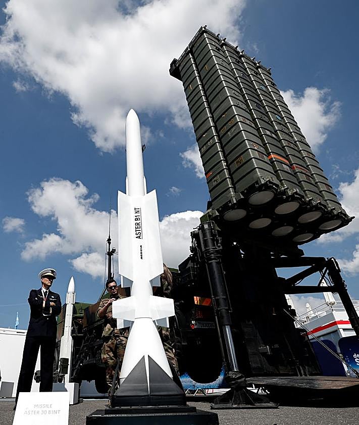 Imagen secundaria 2 - Francia castiga a Israel y censura su stand en el Salón Aeronáutico de París