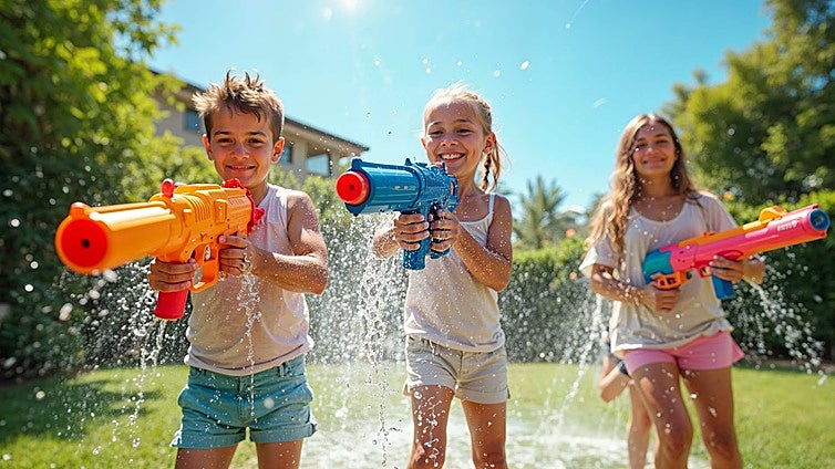 Descubre las mejores pistolas de agua para el verano de 2025
