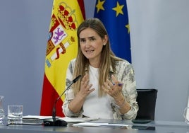 Sara Aagesen, vicepresidenta tercera del Gobierno y ministra para la Transición Ecológica, durante la rueda de prensa del Consejo de Ministros.