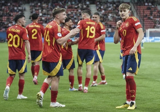 La Rojita, a cuartos por la puerta grande