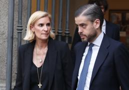 De María Zurita a Cari Lapique, quién es quién en el emotivo funeral por el duque de Sevilla