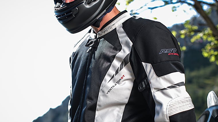 Colección RST equipamiento motorista 2025