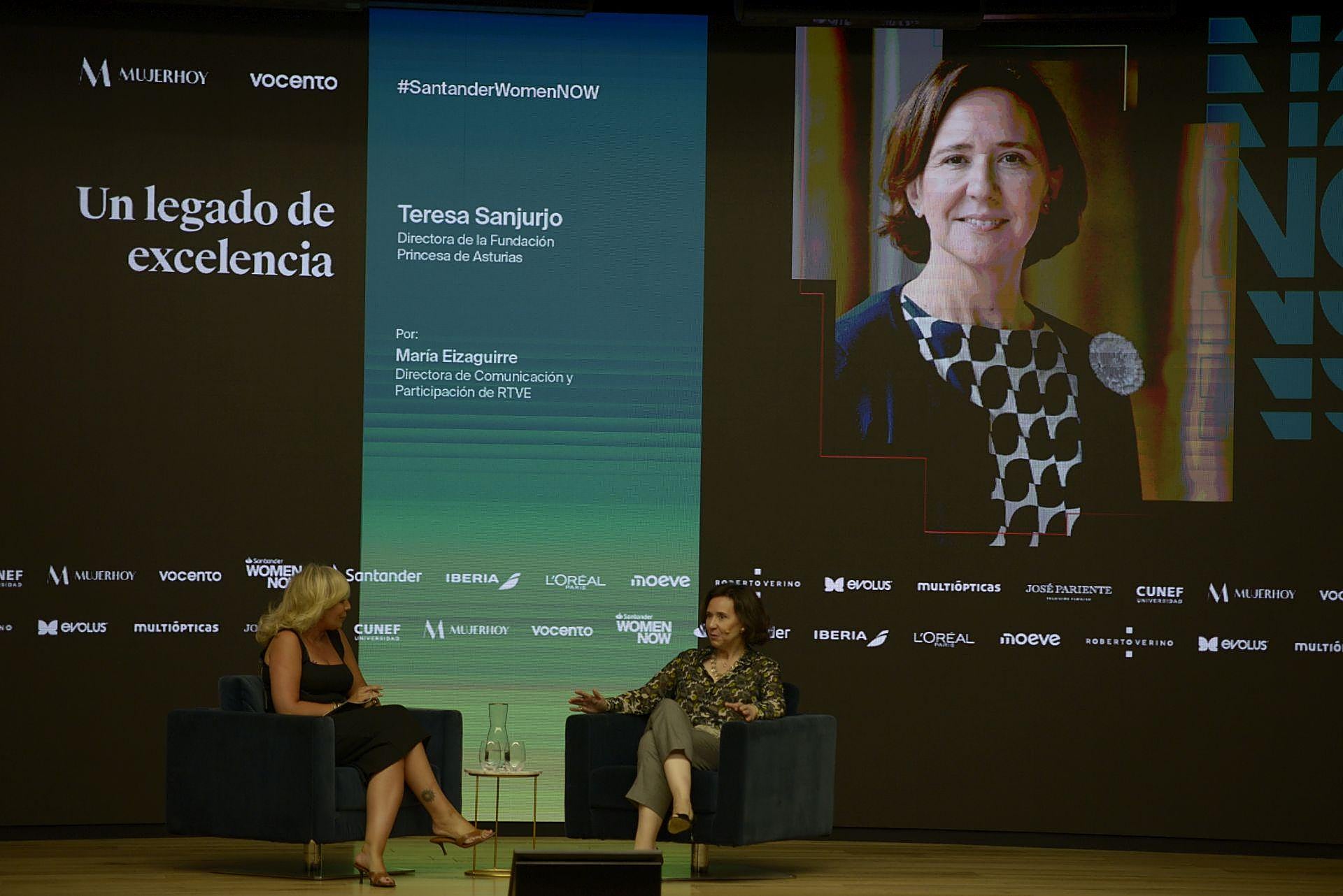 Teresa Sanjurjo, directora de la Fundación Princesa de Asturias, junto a María Eizaguirre, directora de Comunicación y Participación de RTVE.