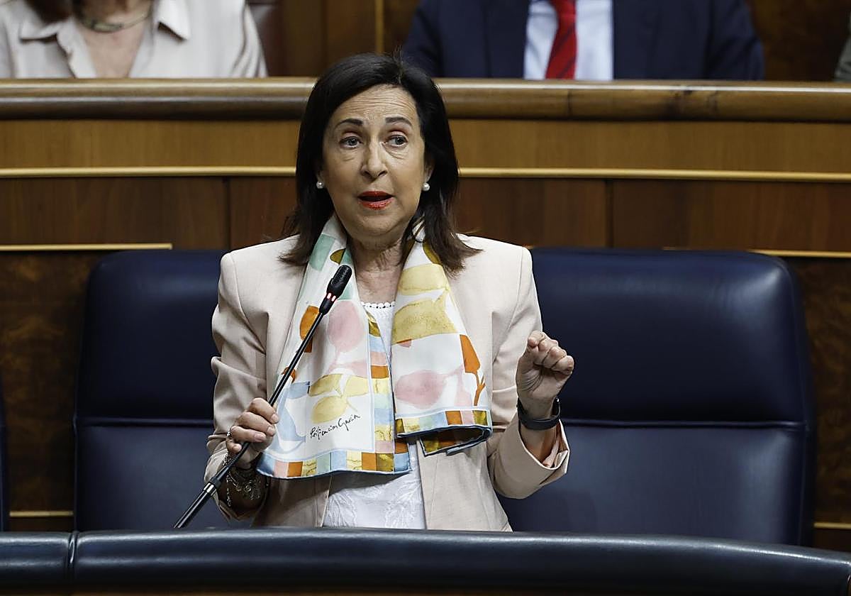 La ministra de Defensa Margarita Robles en su comparecencia en el Congreso.