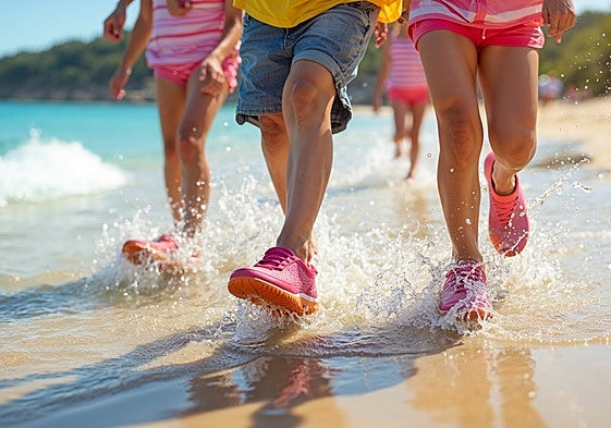 Los mejores escarpines infantiles de playa y río para proteger los pies de los peques