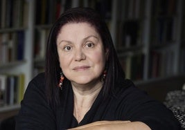 La escritora Care Santos.