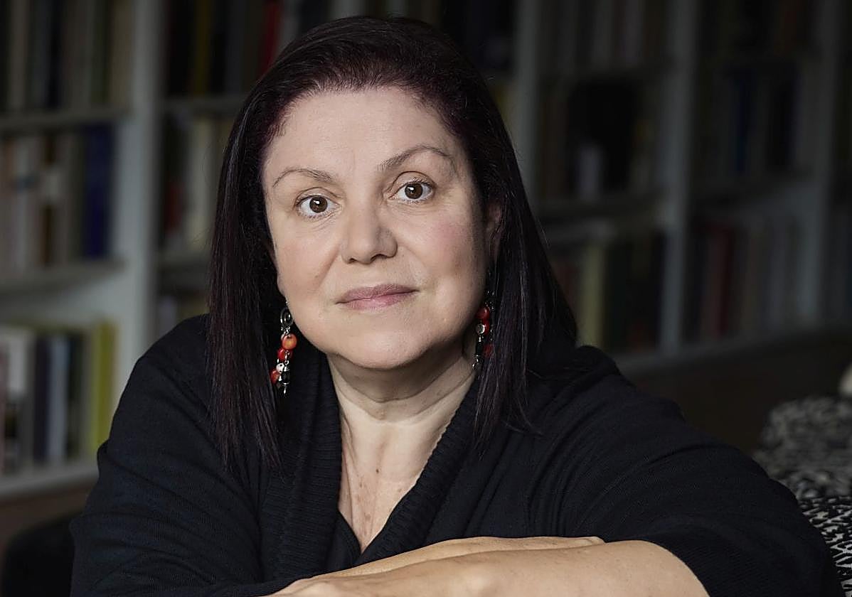 La escritora Care Santos.