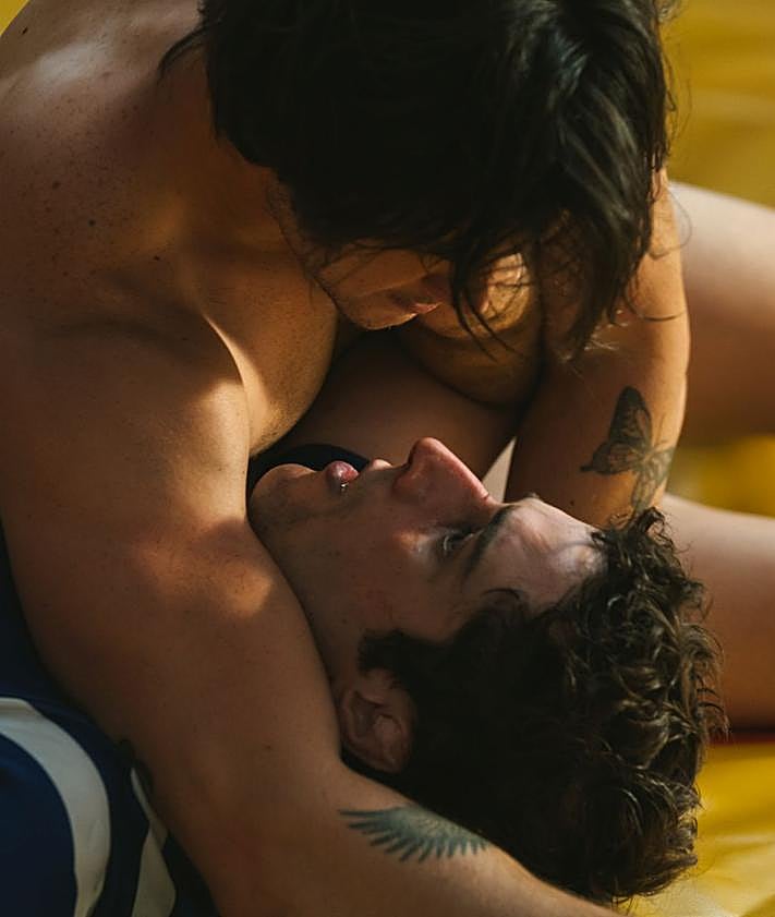 Imagen secundaria 2 - Tres fotogramas de la ficción.