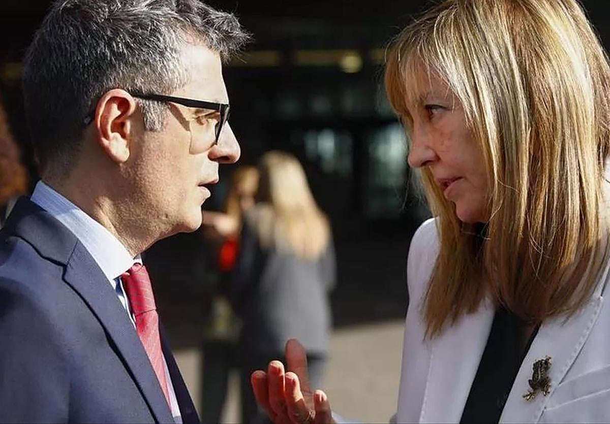 Félix Bolaños, ministro de Justicia, junto a María Isabel Perelló, presidenta del CGPJ