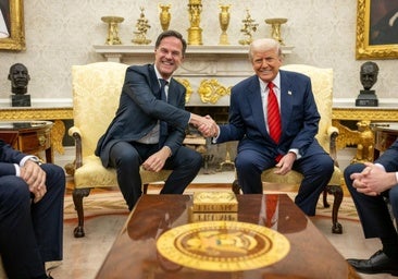 El presidente muestra un mensaje de Rutte en el que queda clara la sumisión del secretario general de la OTAN