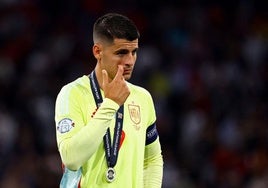 Álvaro Morata, abatido tras fallar el penalti en la final de la Liga de Naciones.