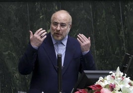 El presidente del Parlamento iraní, Mohammad Bagher Ghalibaf, en una sesión del órgano legislativo.