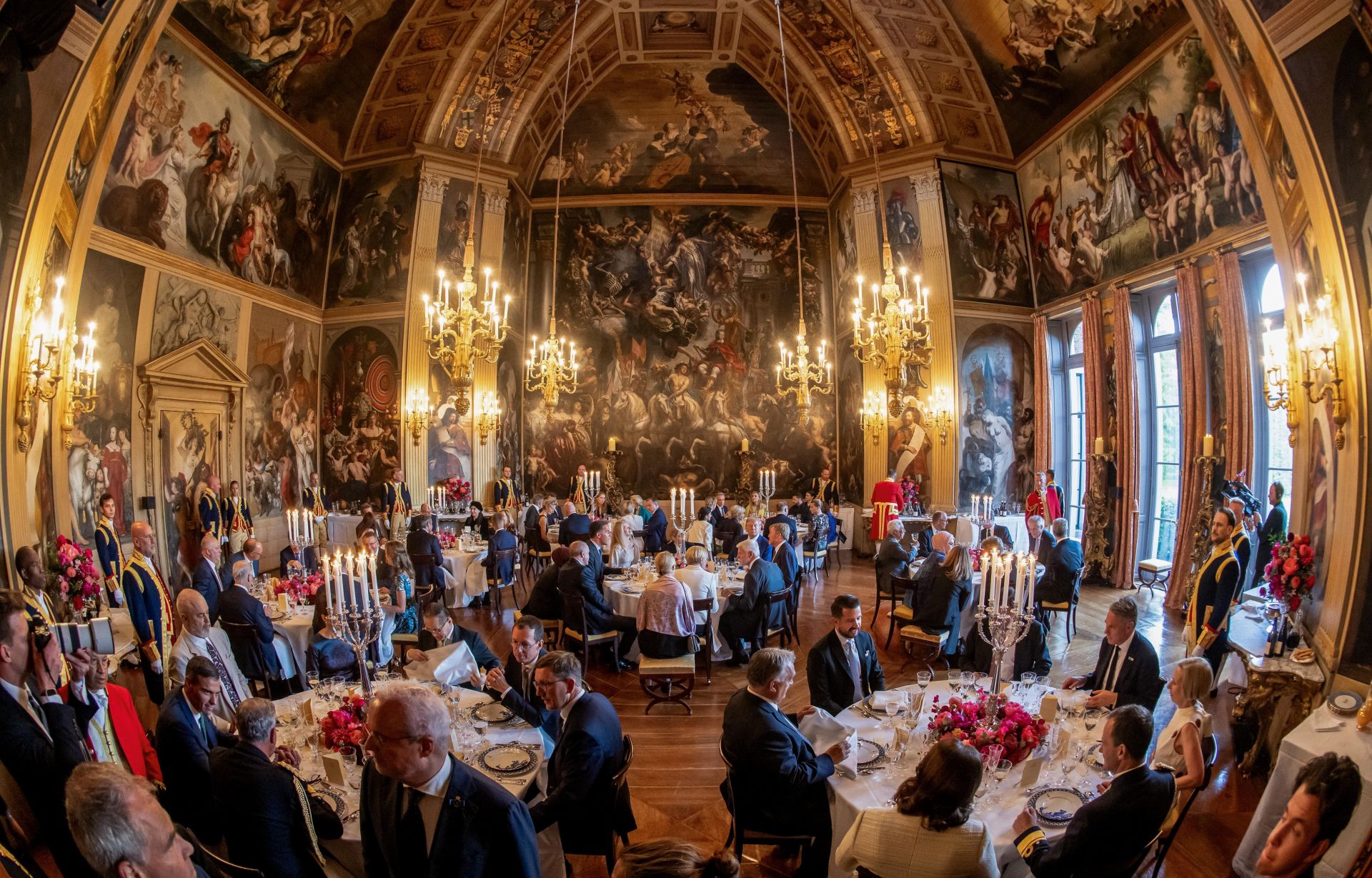 La lujosa cena de gala de los jefes de Estado y de Gobierno de la OTAN en La Haya