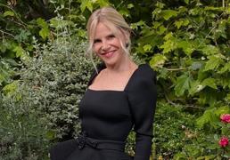 Las sandalias con cuña que usa Eugenia Martínez de Irujo para parecer más alta