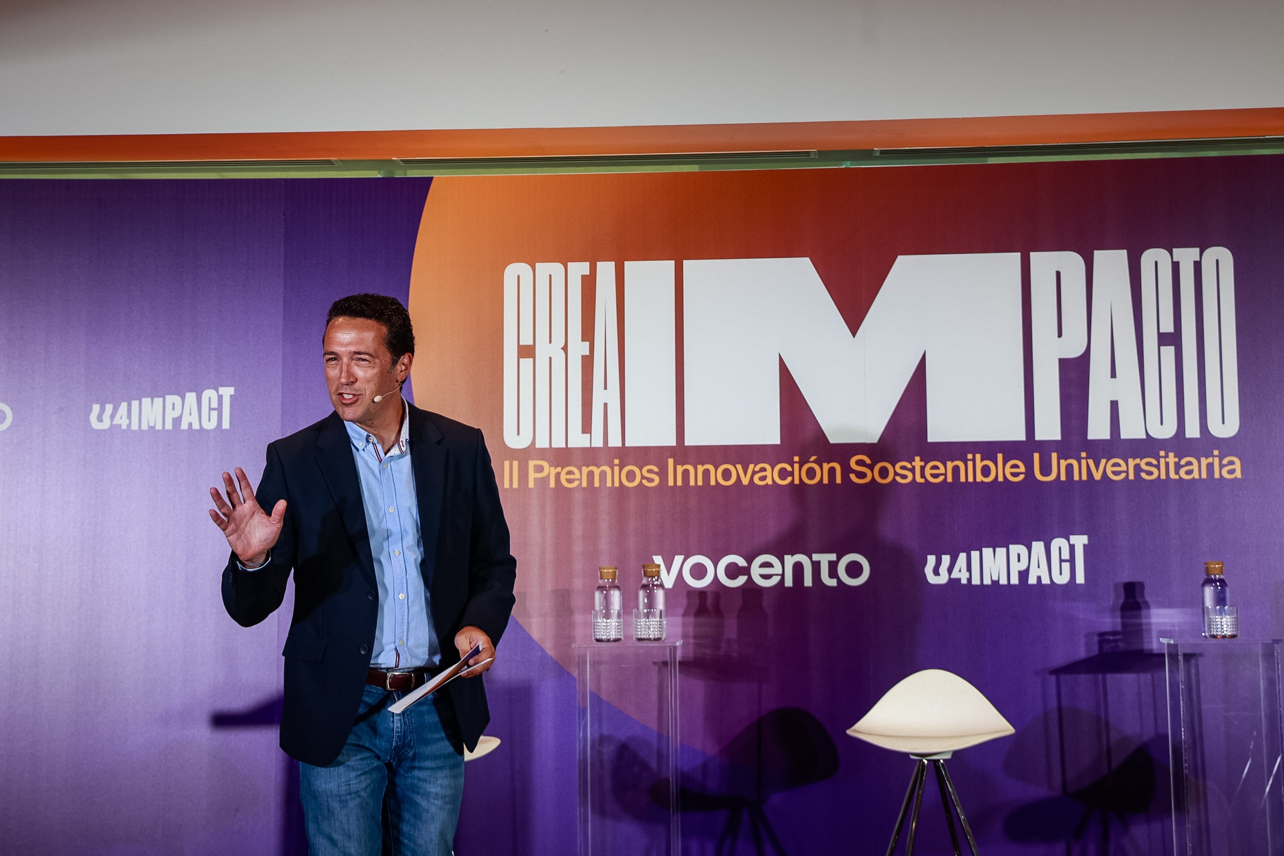 Jacob Petrus, presentador de los Premios CREAIMPACTO