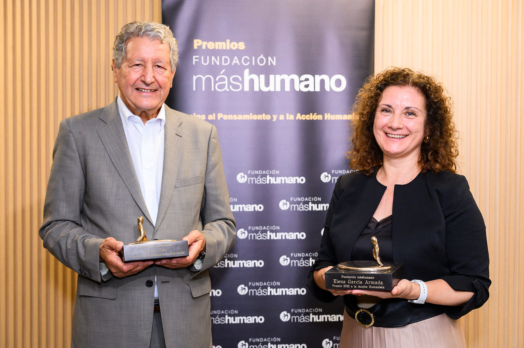 Sami Naïr, Winner of the 2025 Humanist Thought Award and Elena García Armada, Winner of the 2025 Humanist Action Award.