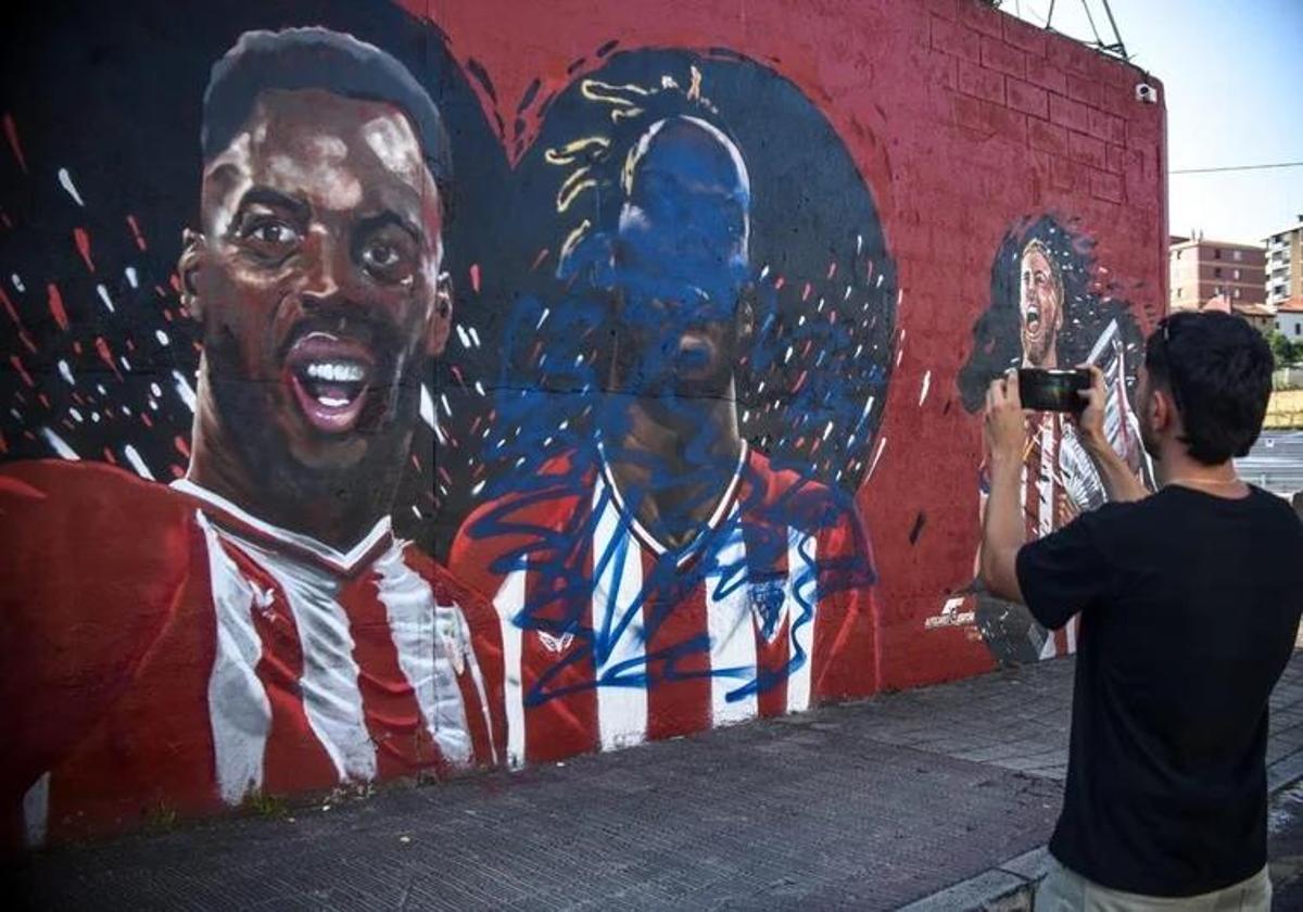 Vuelven a vandalizar el mural de Nico Williams | Ideal